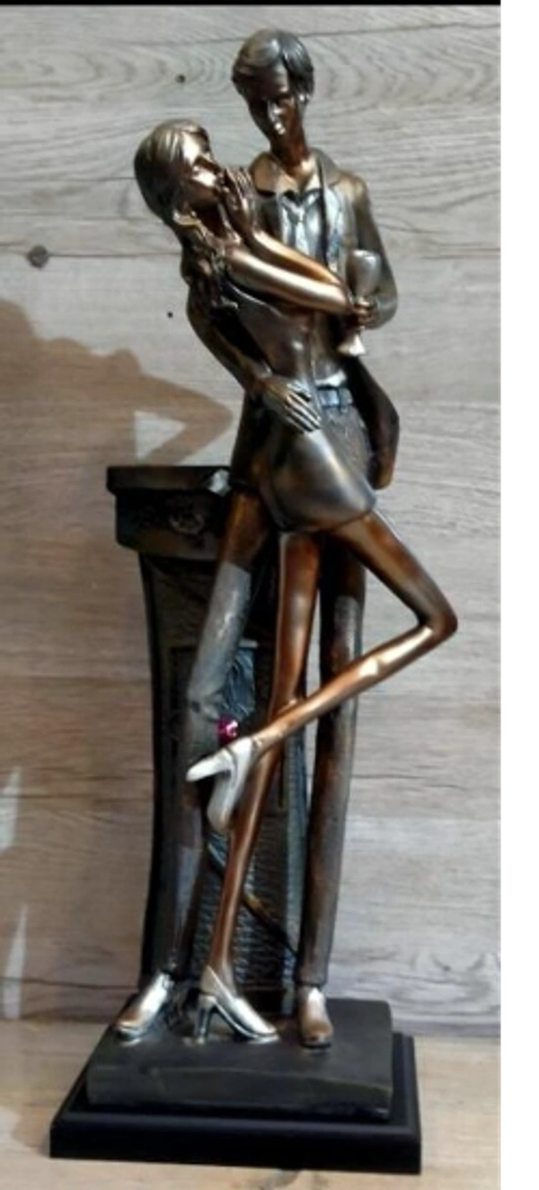 Attractive Antique Beautiful Couple Showpiece - Standard, porcelain, Other, Pack of1